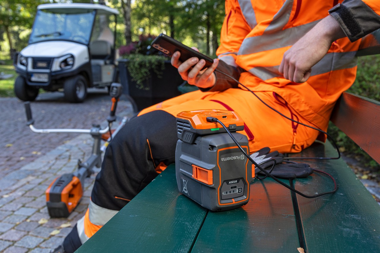 Husqvarna Akku-Ladegerät 40-USB150X